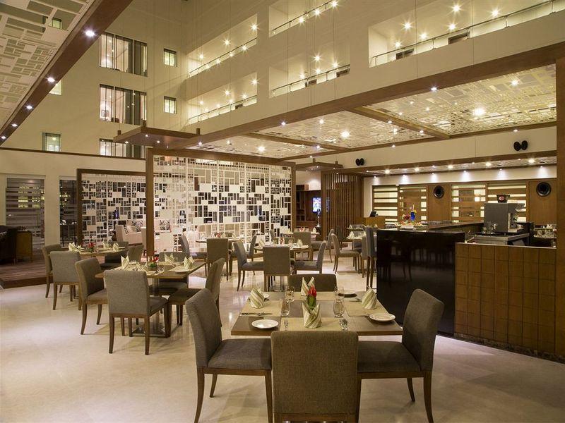 Oakwood Residence Prestige Whitefield Bangalore Buitenkant foto